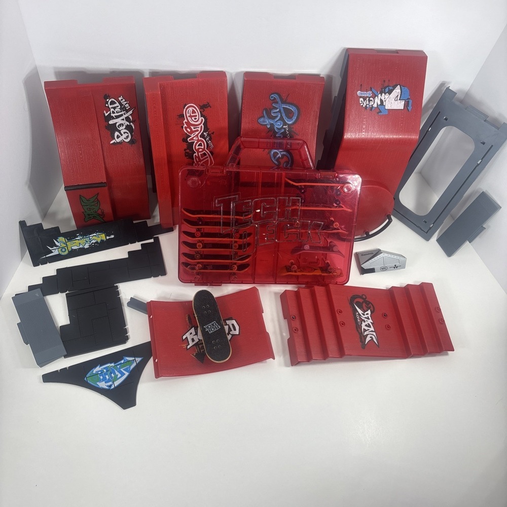 Tech Deck Skateboard Park 48 Piece Ramps Parts Skateboards Case 2010 Mixed Lot